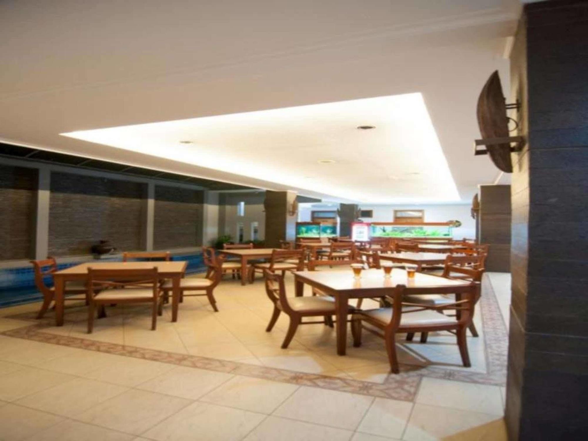 Corsica Hotel Bandung Exterior photo